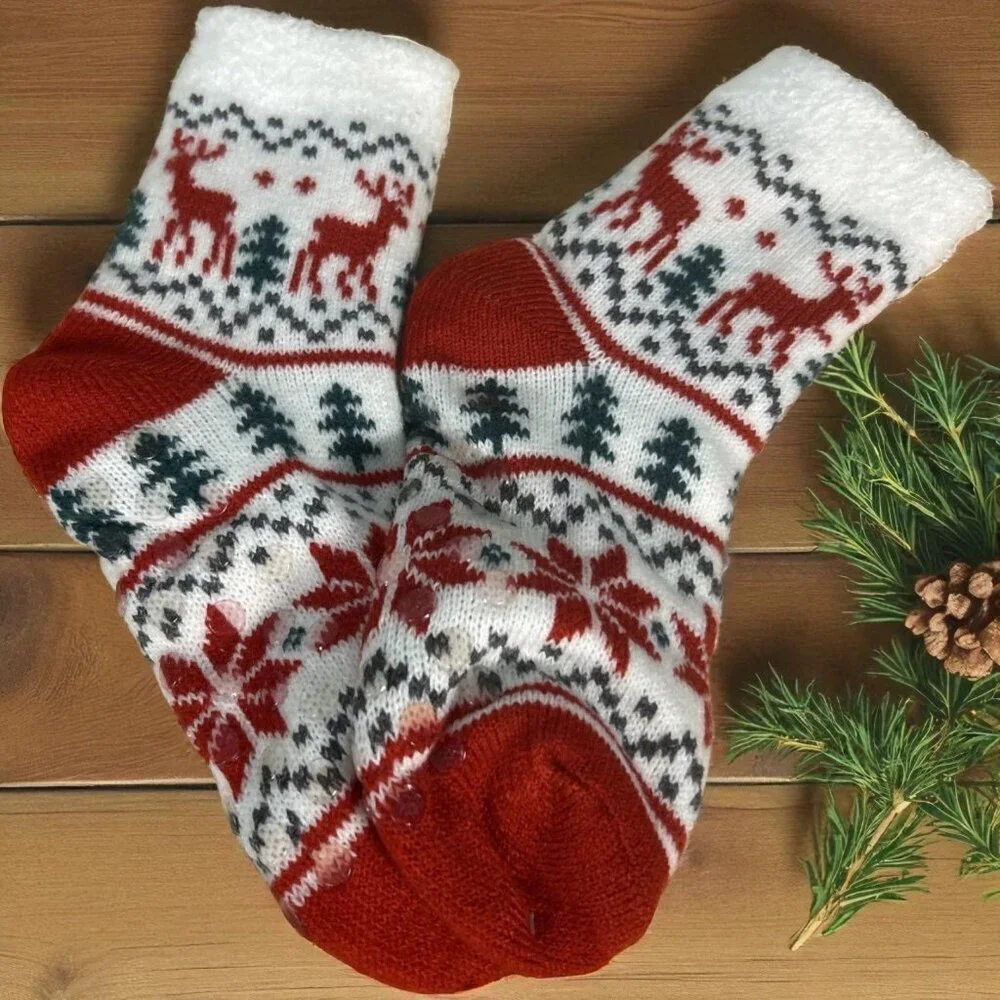 Northeast Outfitters Cozy Cabin Crew Socks Youth Small 10K-4 Reindeer NEW Comfy